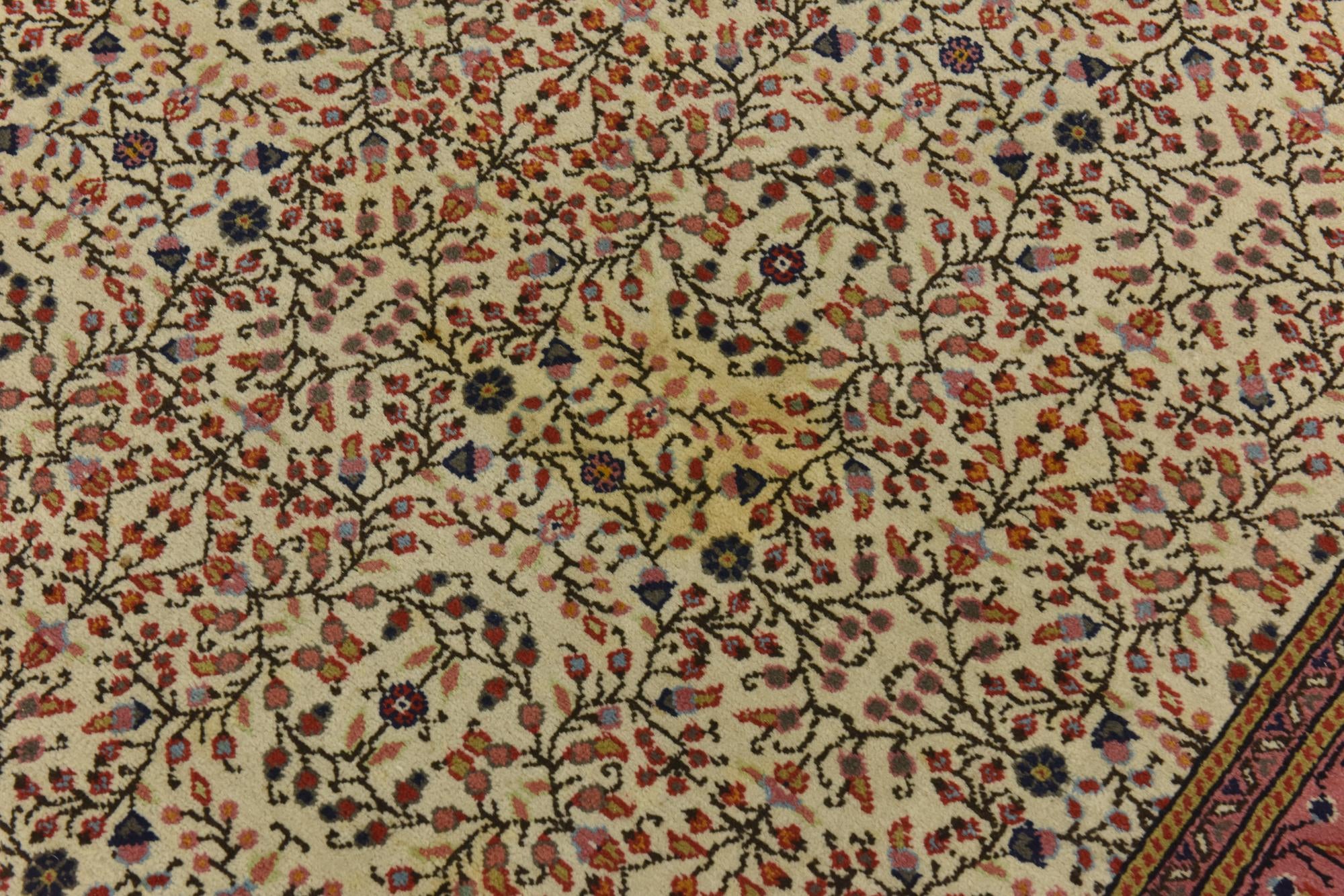 6' 8 x 10' Hand Knotted Hereke Wool Rug