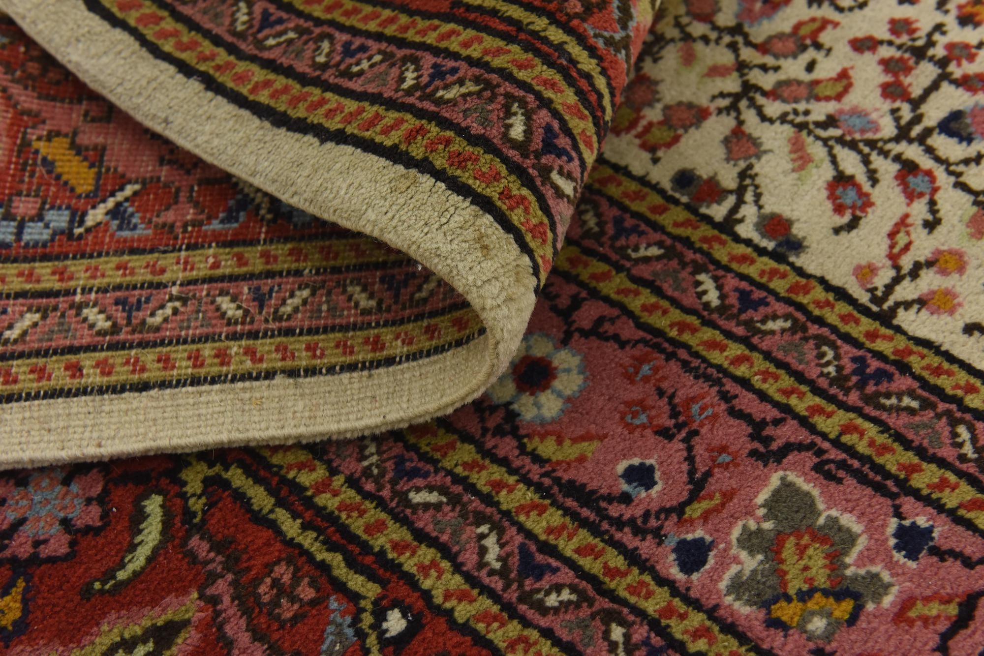 6' 8 x 10' Hand Knotted Hereke Wool Rug