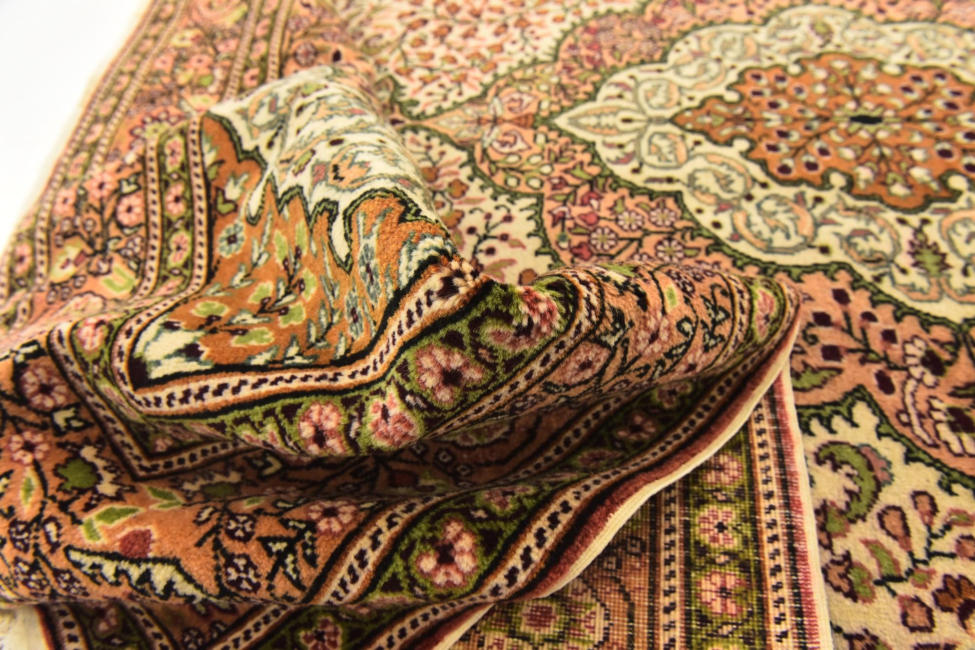 6' 5 x 9' 3 Hand Knotted Hereke Wool Rug