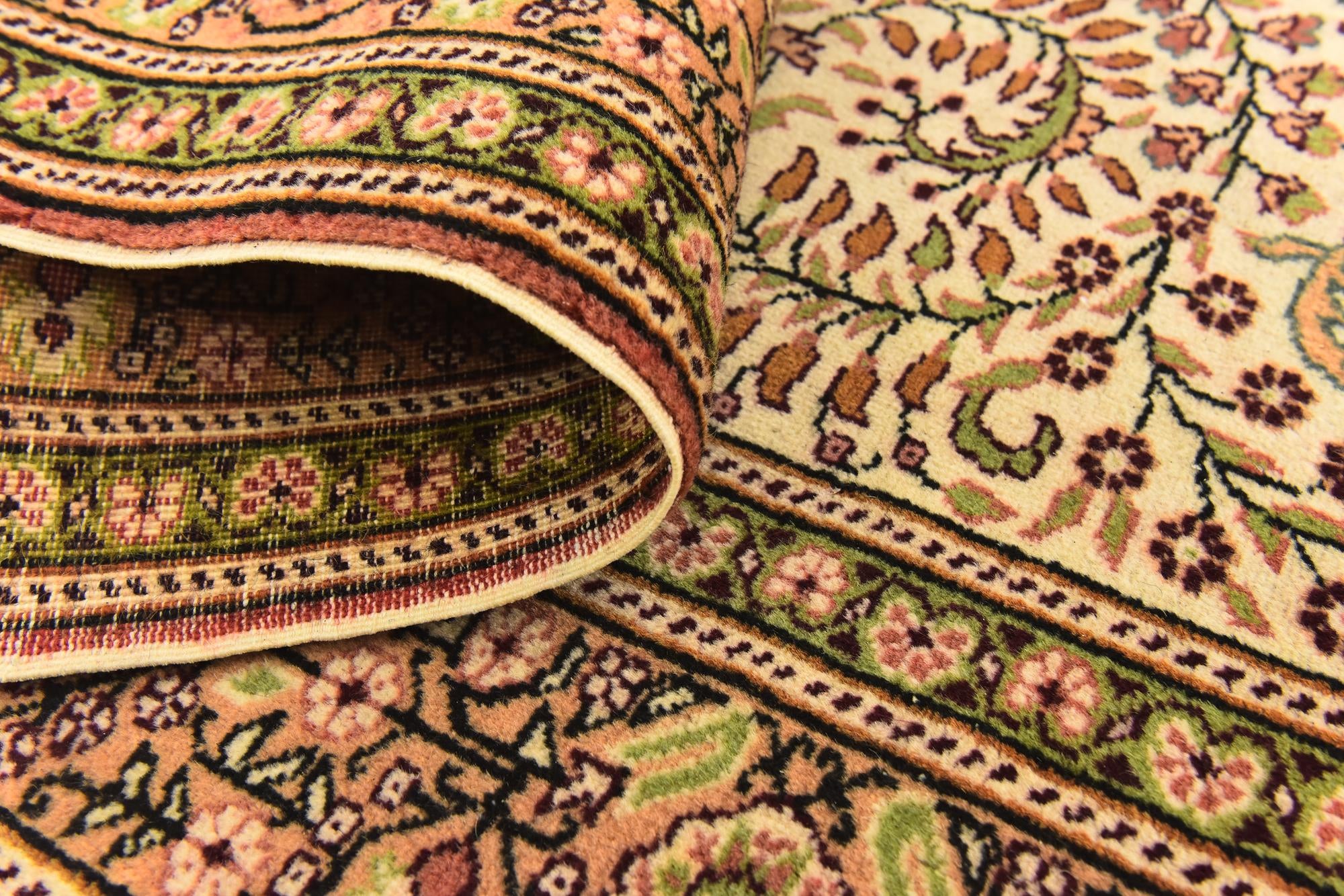 6' 5 x 9' 3 Hand Knotted Hereke Wool Rug