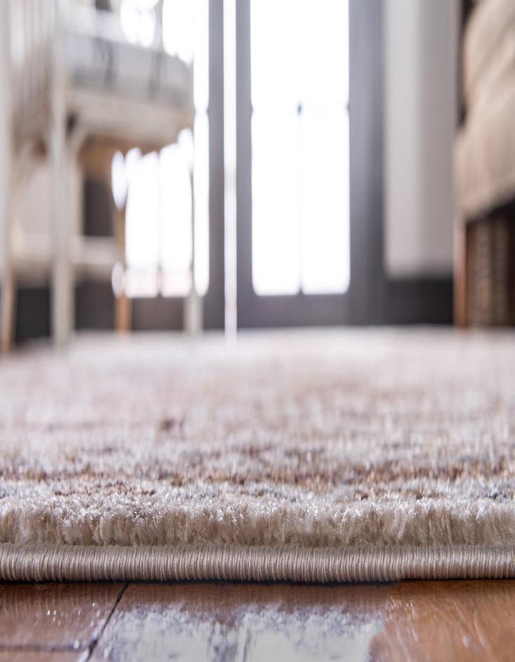 Detail image of 9' x 12' 2 Heritage Rug