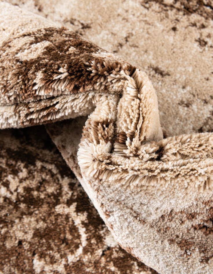 Detail image of 3' 3 x 5' 3 Himalaya Rug