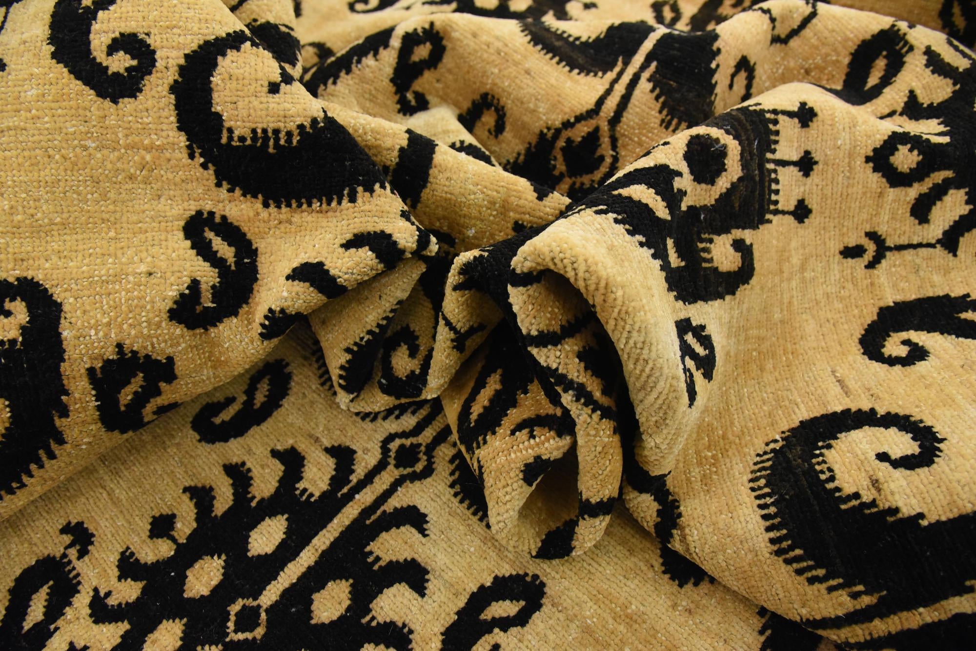 8' 2 x 9' 6 Hand Knotted Ikat Oriental Rug