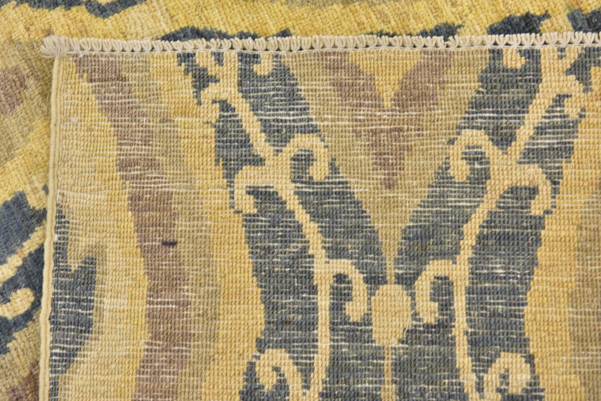 5' x 6' 5 Hand Knotted Ikat Rug