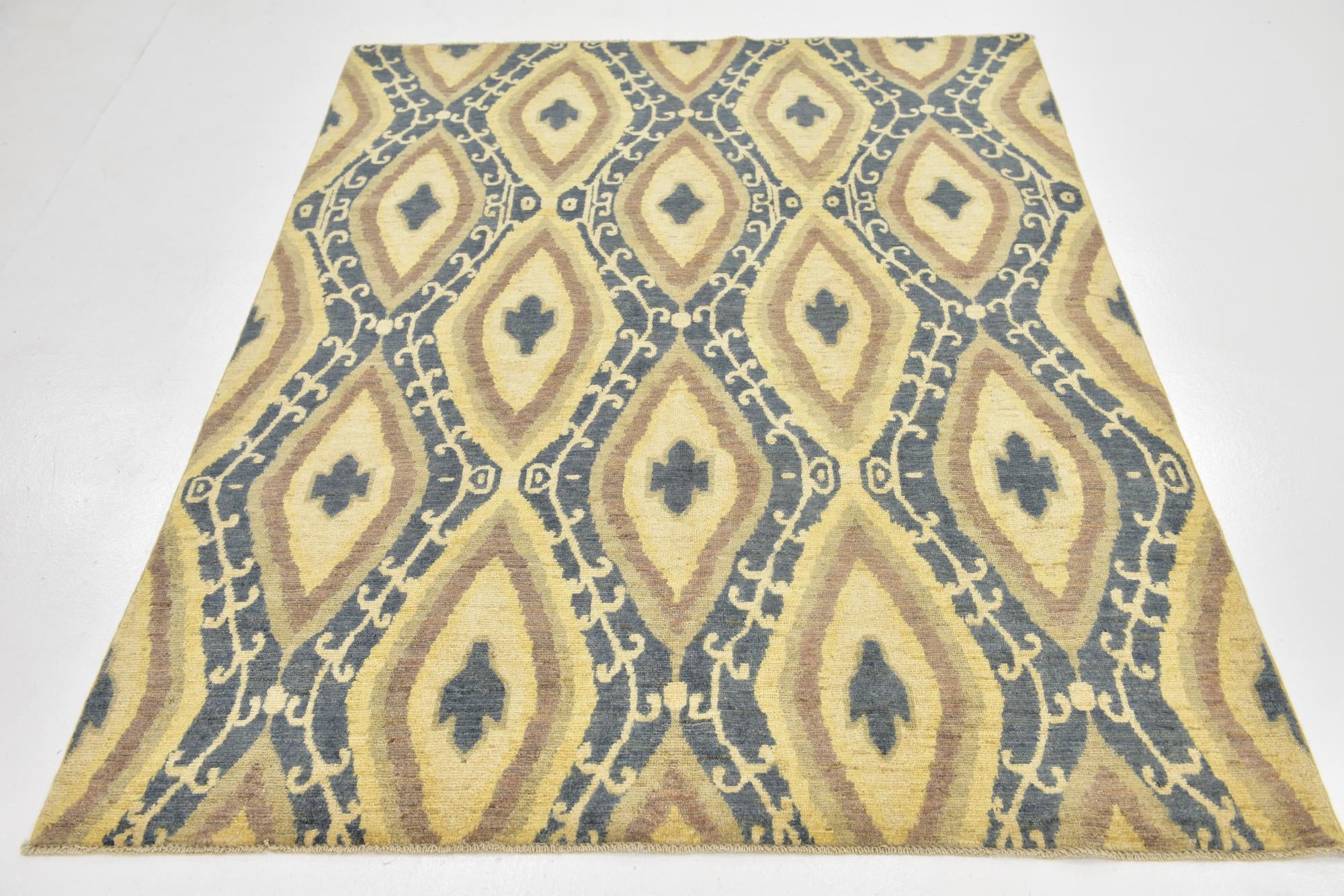 5' x 6' 5 Hand Knotted Ikat Rug