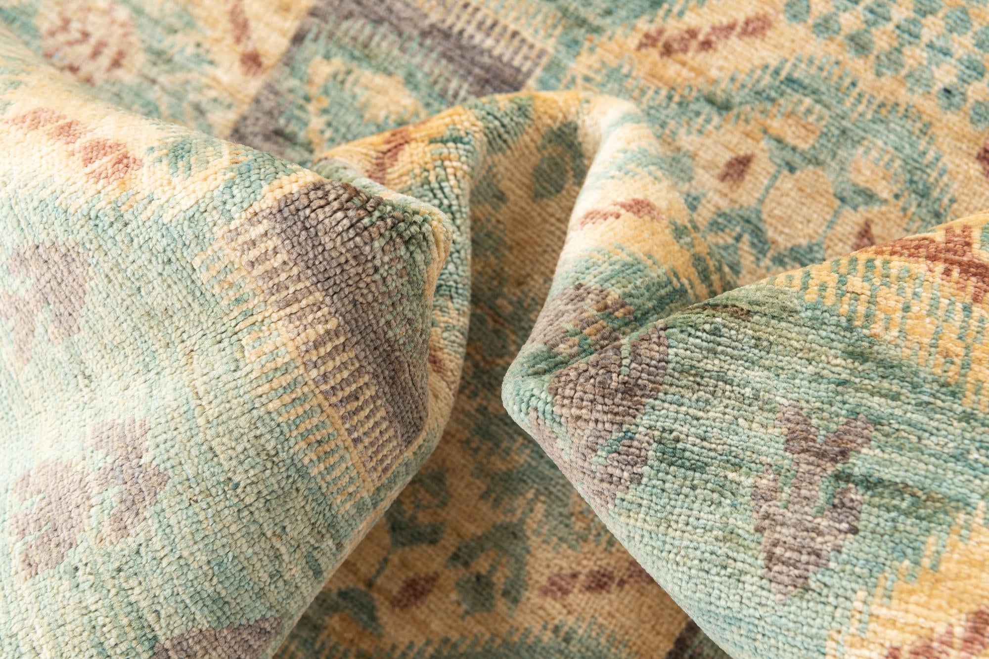 6' 10 x 9' 7 Hand Knotted Ikat Oriental Rug