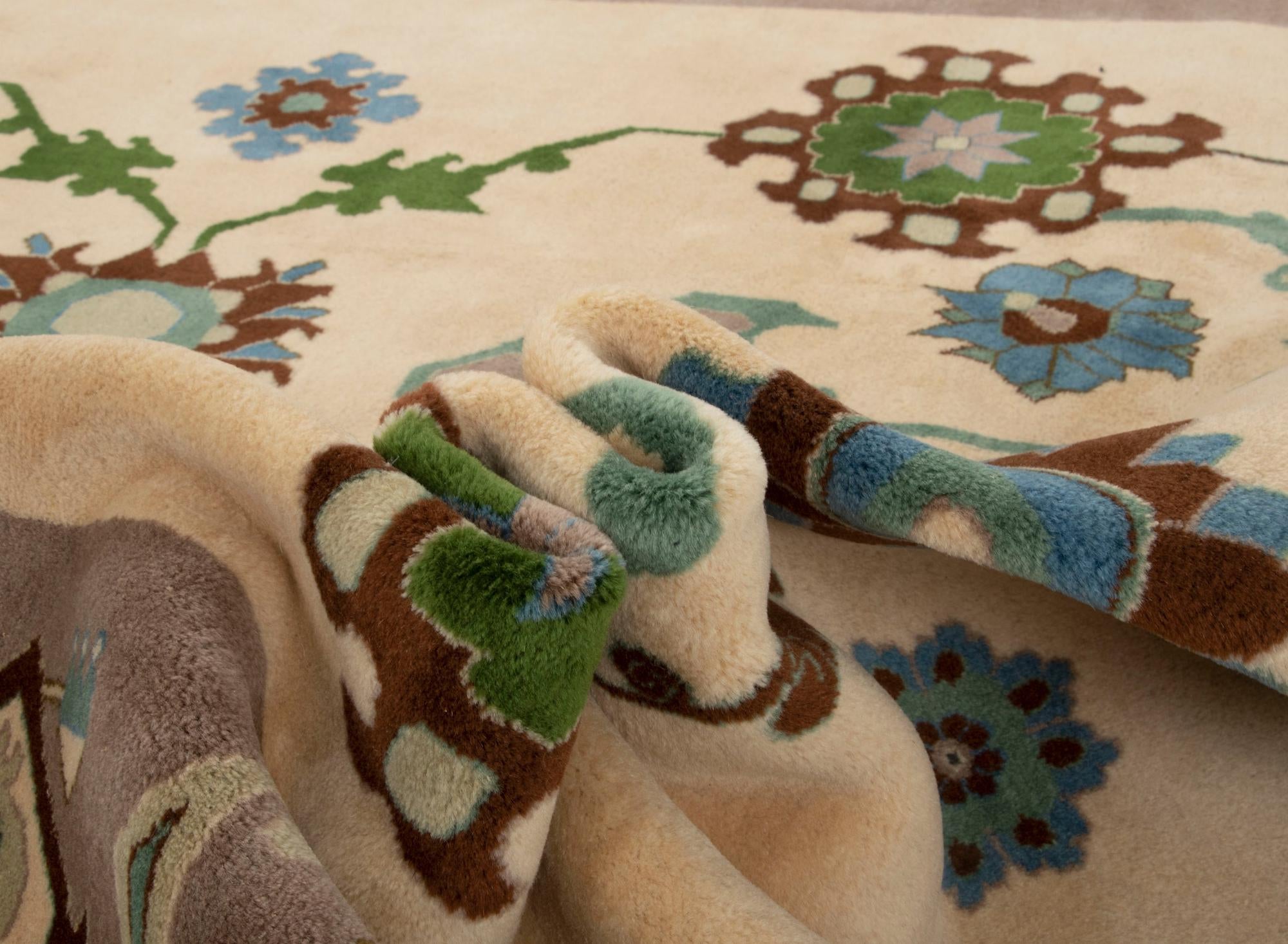 8' x 10' Hand Knotted Indo Tabriz Wool Rug