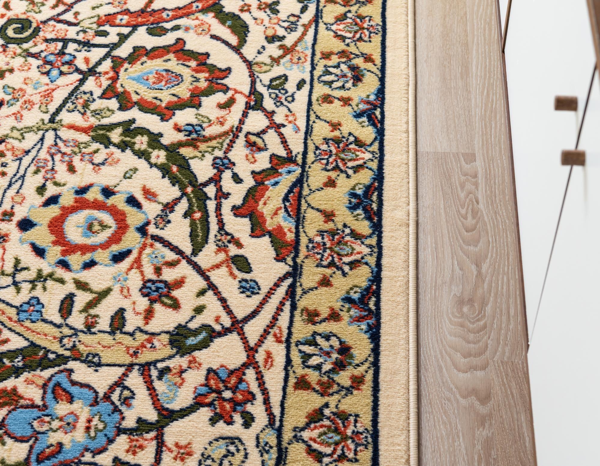 7' 10 x 10' Isfahan Design Rug