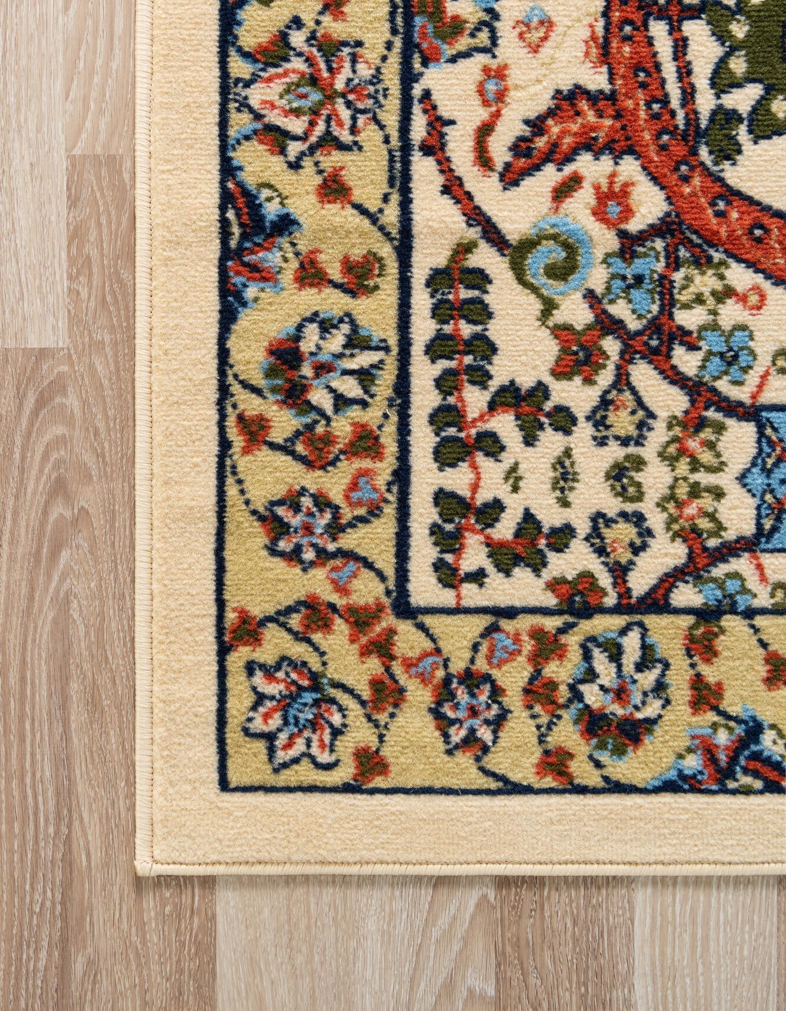 7' 10 x 10' Isfahan Design Rug