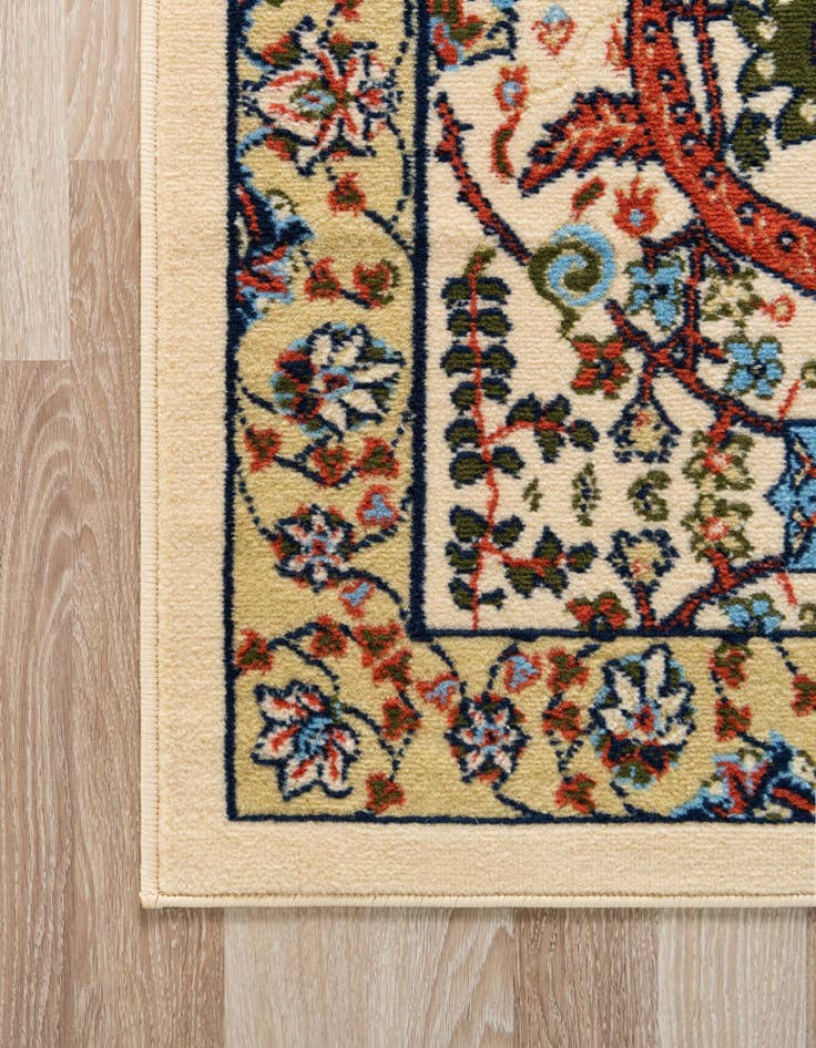 Detail image of 6' x 9' Isfahan Design Rug