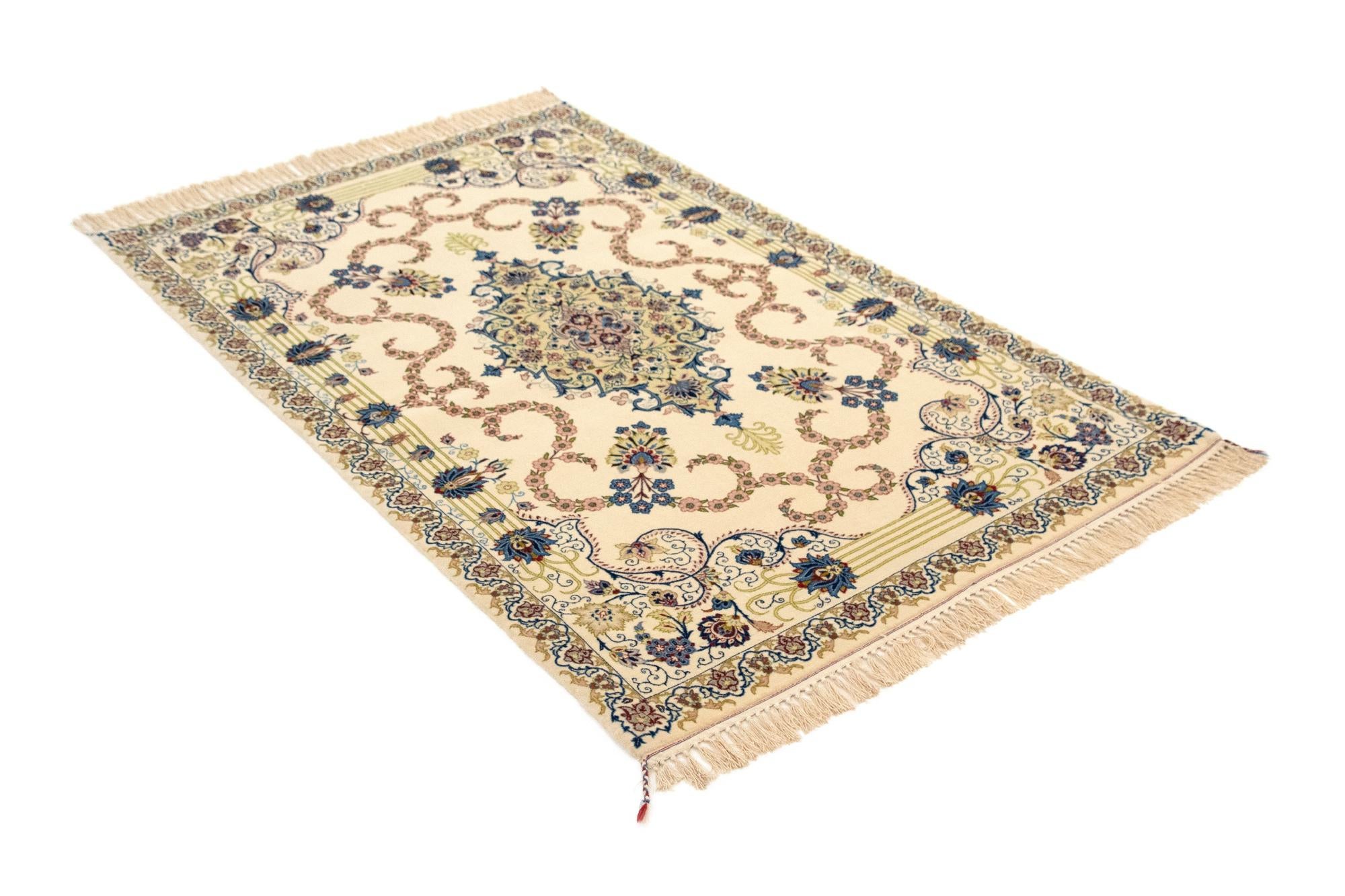 3' 6 x 5' 8 Isfahan Rug