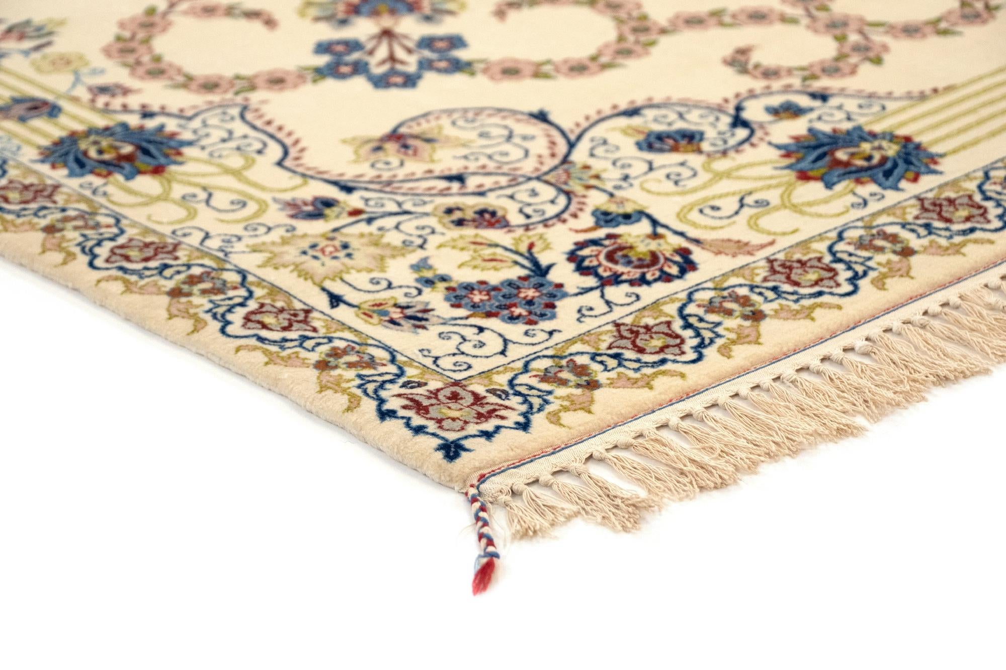 3' 6 x 5' 8 Isfahan Rug
