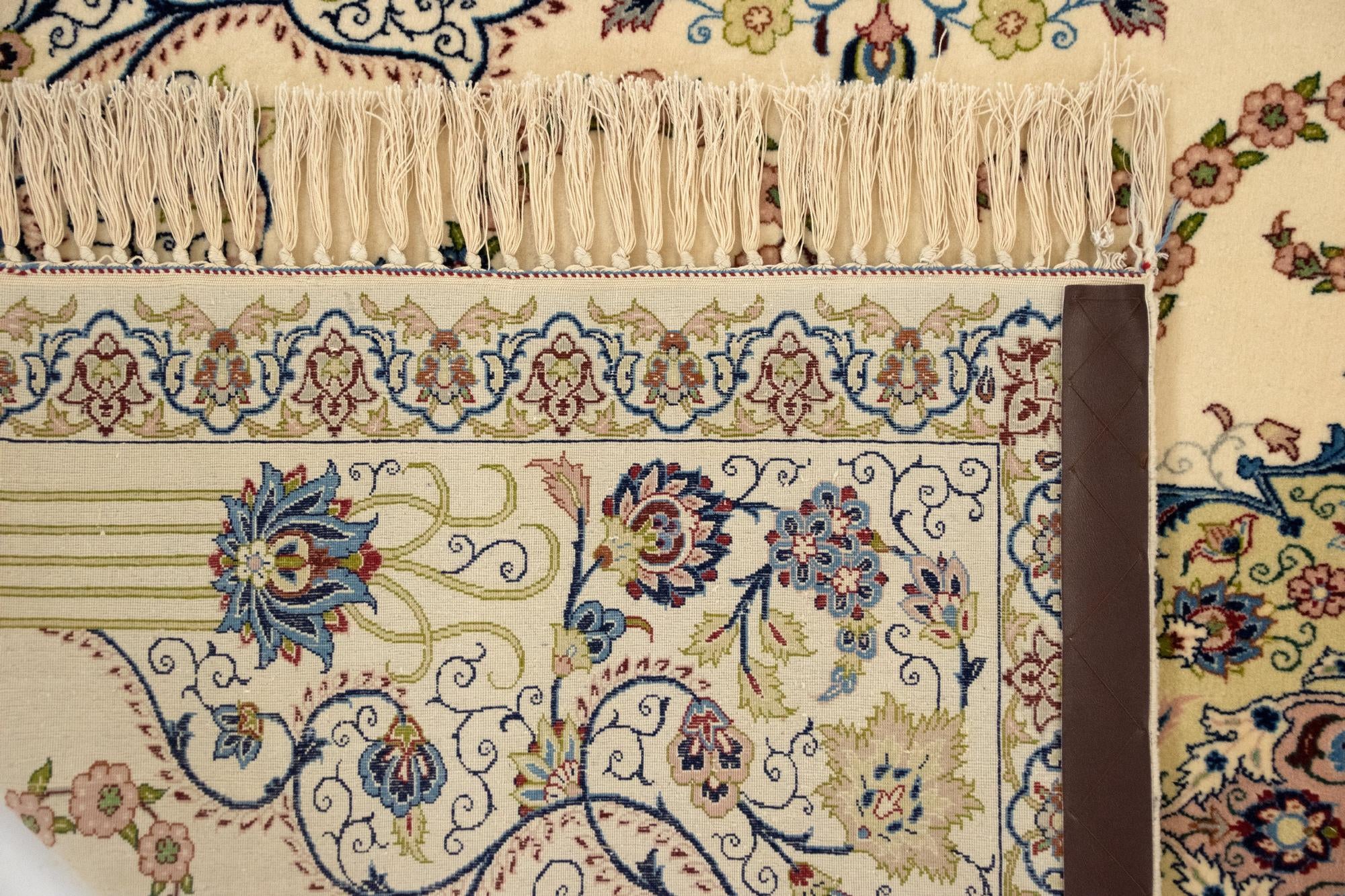 3' 6 x 5' 8 Isfahan Rug