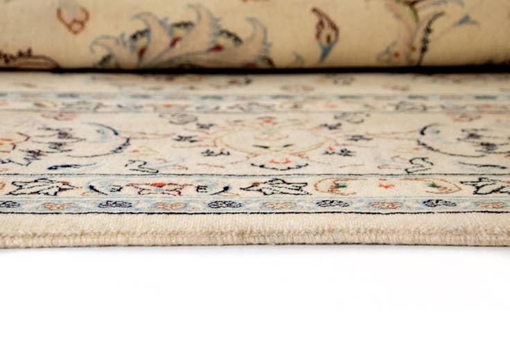 Detail image of 9' 7 x 12' 11 Hand Knotted Isfahan Persian Wool Rug