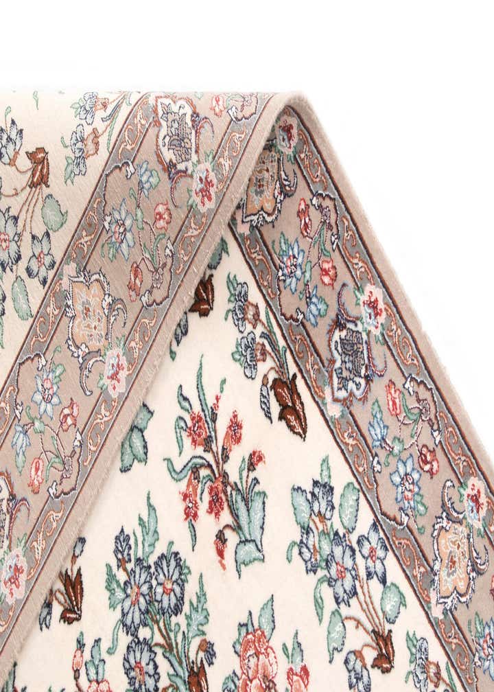 2' 9 x 9' 10 Hand Knotted Isfahan Rug