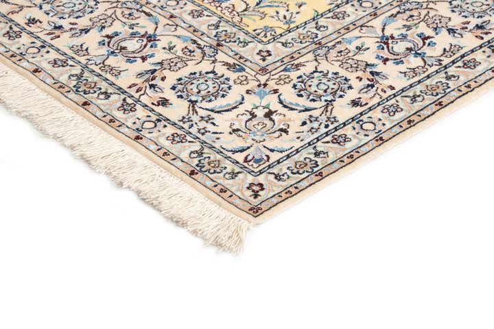 4' 11 x 7' 11 Hand Knotted Isfahan Rug