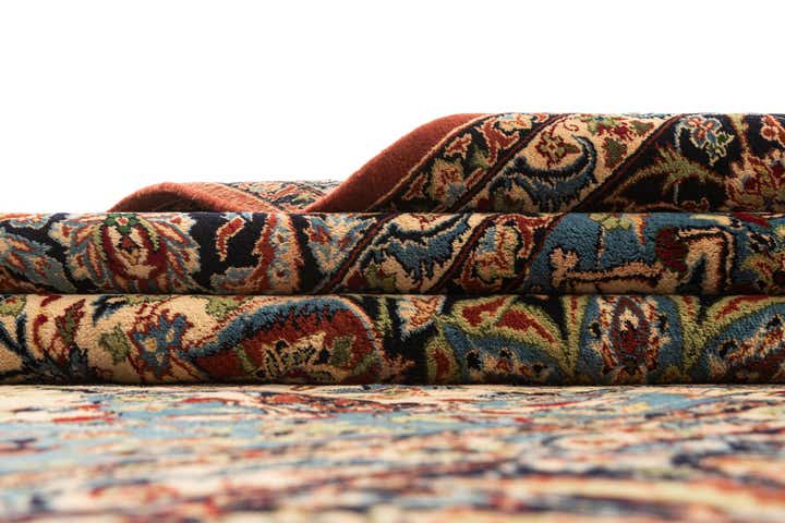 7' x 10' 3 Hand Knotted Isfahan Oriental Wool Rug