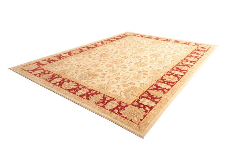 Detail image of 11' 7 x 15' 11 Kaizar Wool Rug