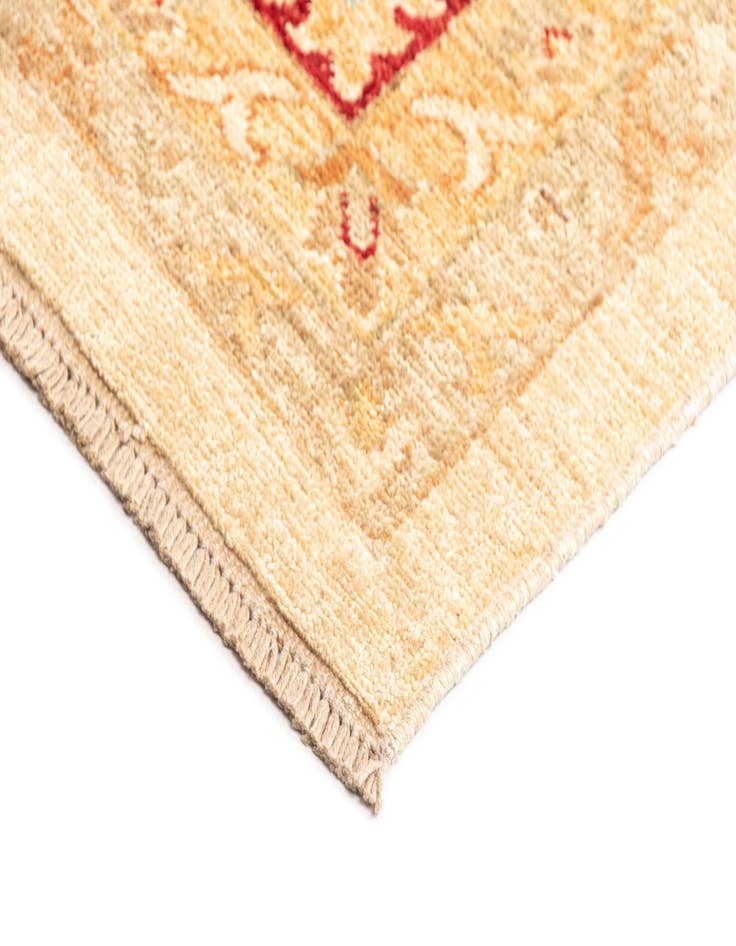 Detail image of 11' 7 x 15' 11 Kaizar Wool Rug