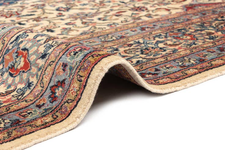 Detail image of 8' x 11' 6 Kashan Wool Rug