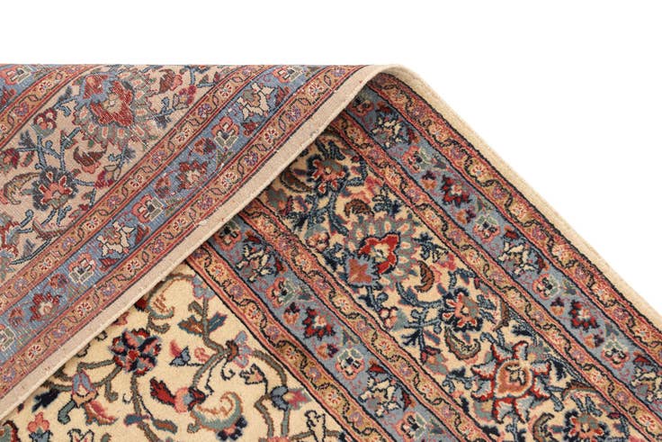 Detail image of 8' x 11' 6 Kashan Wool Rug