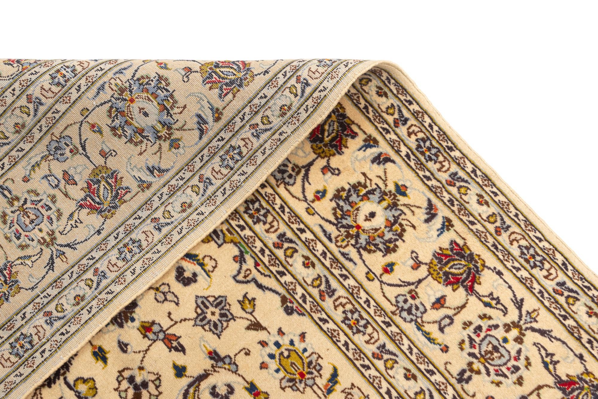 6' 8 x 10' 3 Kashan Rug