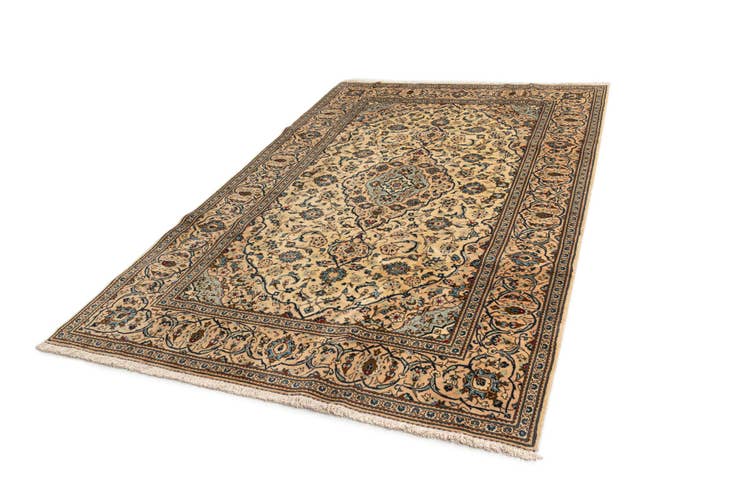 Detail image of 6' 5 x 10' Kashan Rug