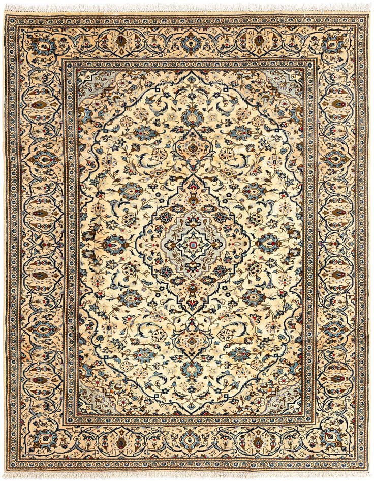 Detail image of 6' 5 x 10' Kashan Rug