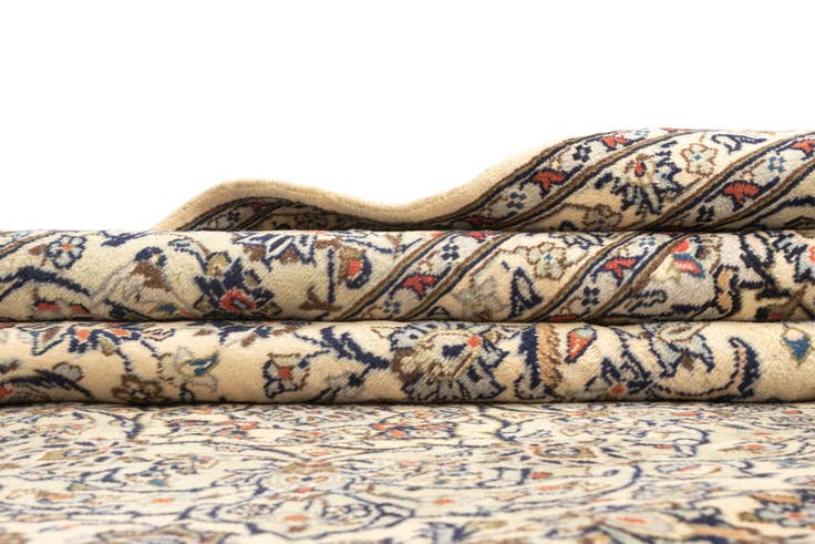 Detail image of 8' 1 x 11' 8 Kashan Rug