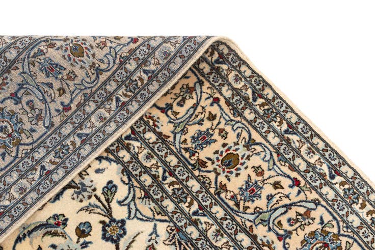 Detail image of 8' 2 x 11' 11 Kashan Rug