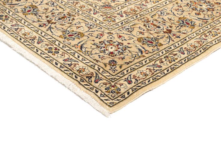 Detail image of 8' 2 x 11' 11 Kashan Rug