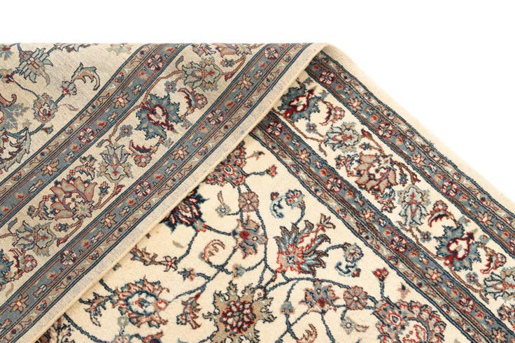 Detail image of 6' x 8' 9 Kashan Wool Rug