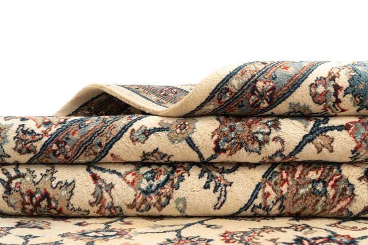 6' x 8' 9 Kashan Wool Rug