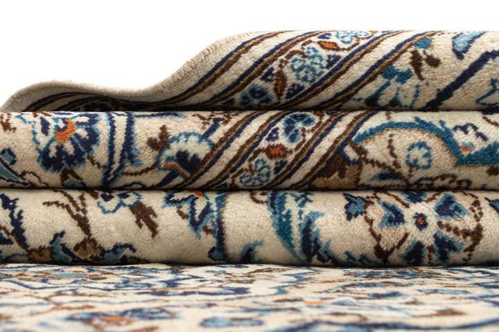 6' 9 x 10' 4 Kashan Wool Rug