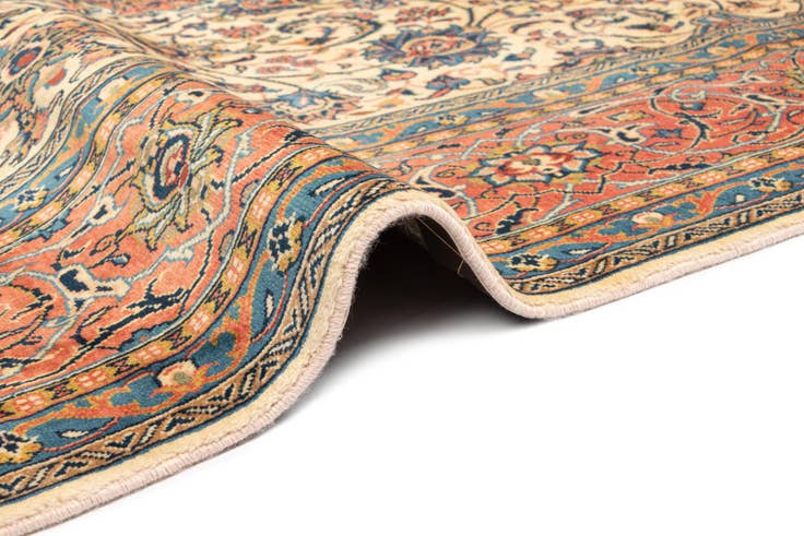 Detail image of 9' 4 x 12' 11 Kashan Wool Rug