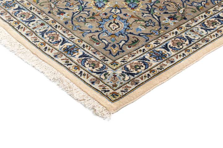 10' 1 x 12' 6 Kashan Wool Rug