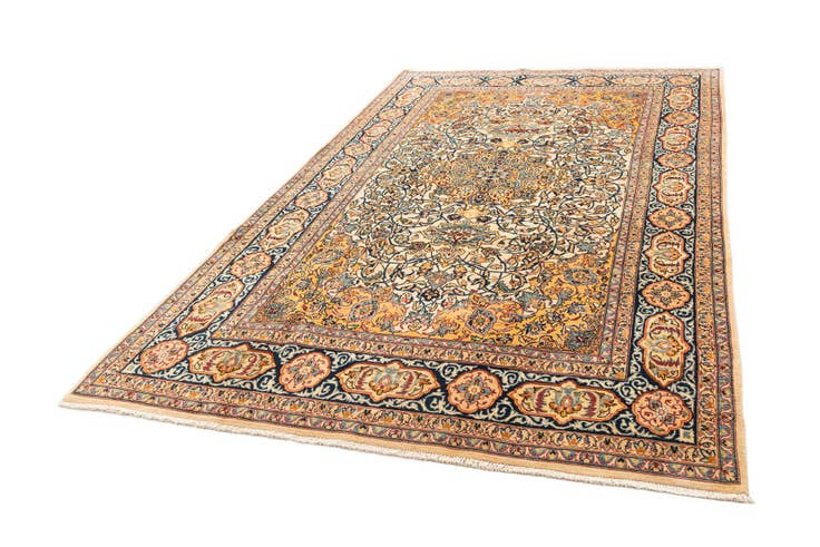Detail image of 210cm x 340cm Kashan Rug