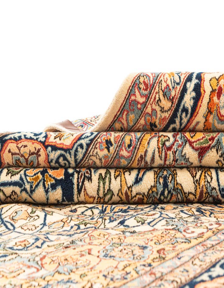 Detail image of 6' 10 x 11' 2 Kashan Rug