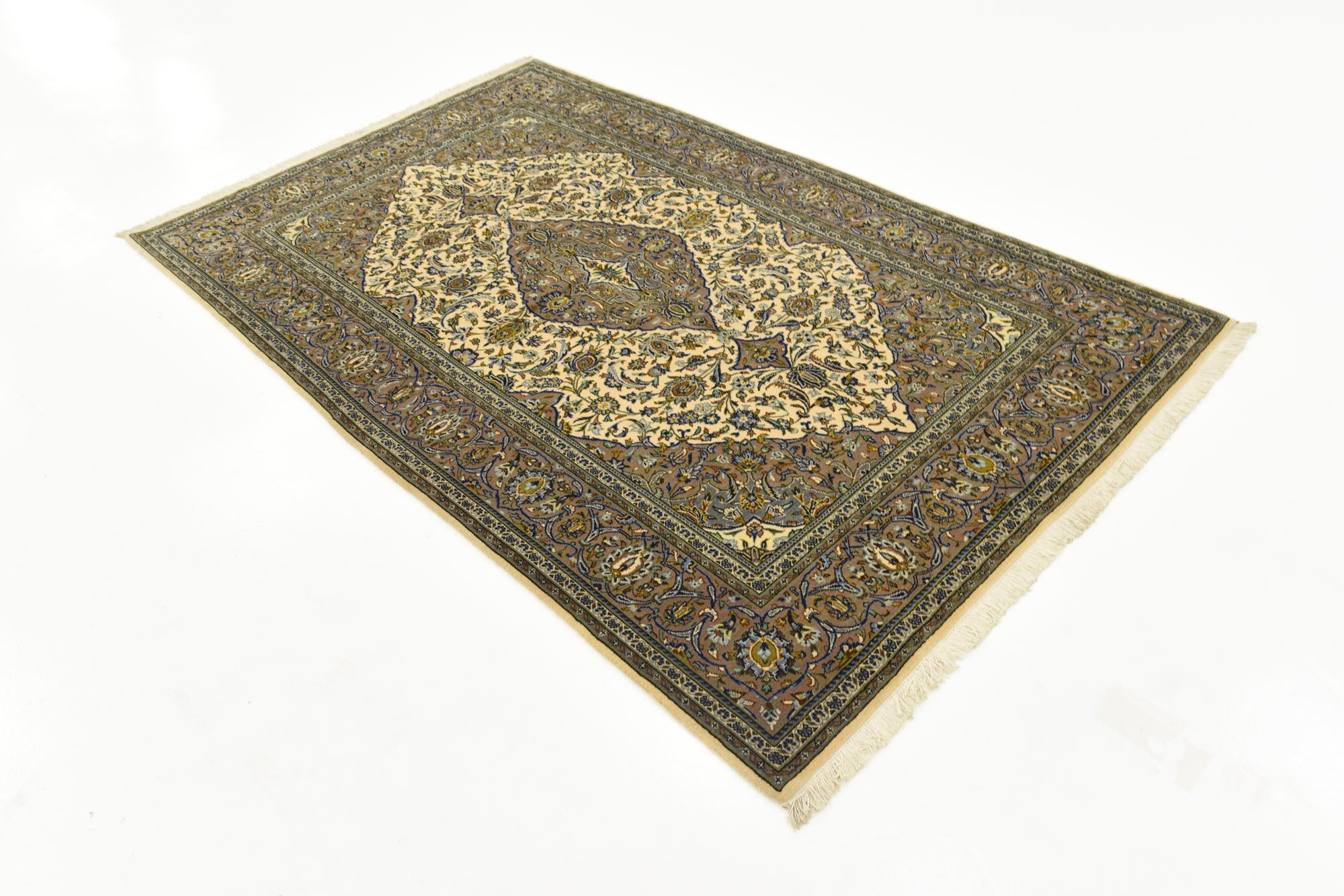 4' 6 x 7' 4 Hand Knotted Kashan Persian Rug