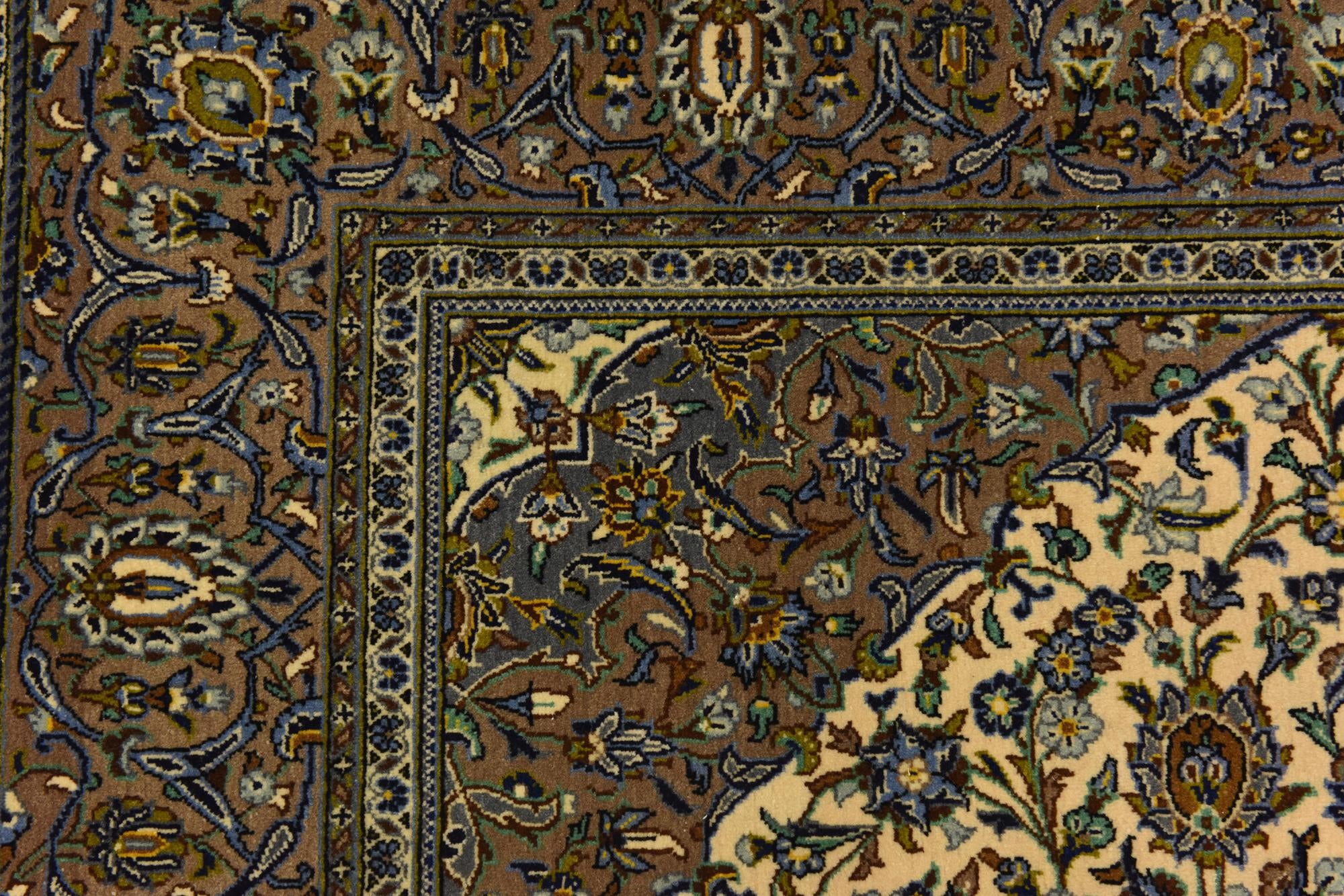 4' 6 x 7' 4 Hand Knotted Kashan Persian Rug