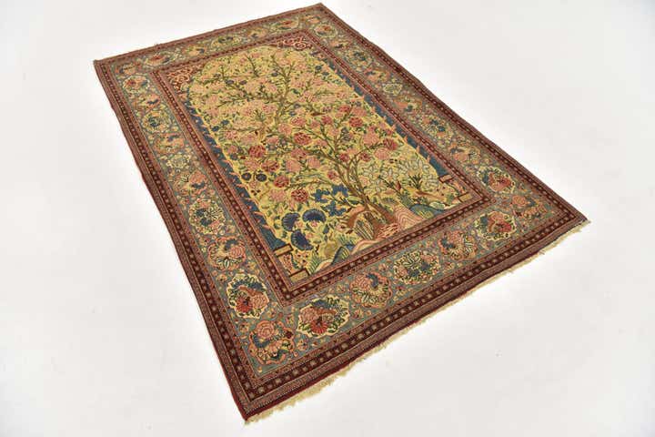 4' 6 x 6' 9 Hand Knotted Kashan Persian Rug