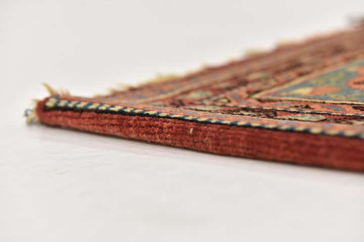 4' 6 x 6' 9 Hand Knotted Kashan Persian Rug