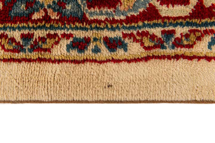 3' 11 x 7' 3 Hand Knotted Kashan Wool Rug