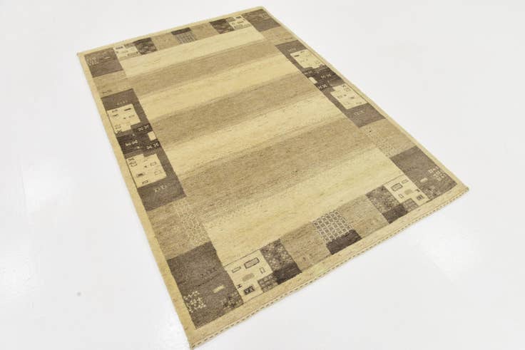 Detail image of 4' x 6' Hand Knotted Kashkuli Gabbeh Wool Rug