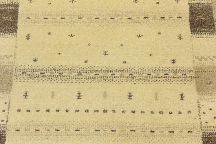 Detail image of 4' x 6' Hand Knotted Kashkuli Gabbeh Wool Rug