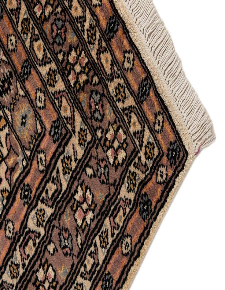 Detail image of 3' 2 x 5' 2  Hand Knotted Kashmir Oriental Rug