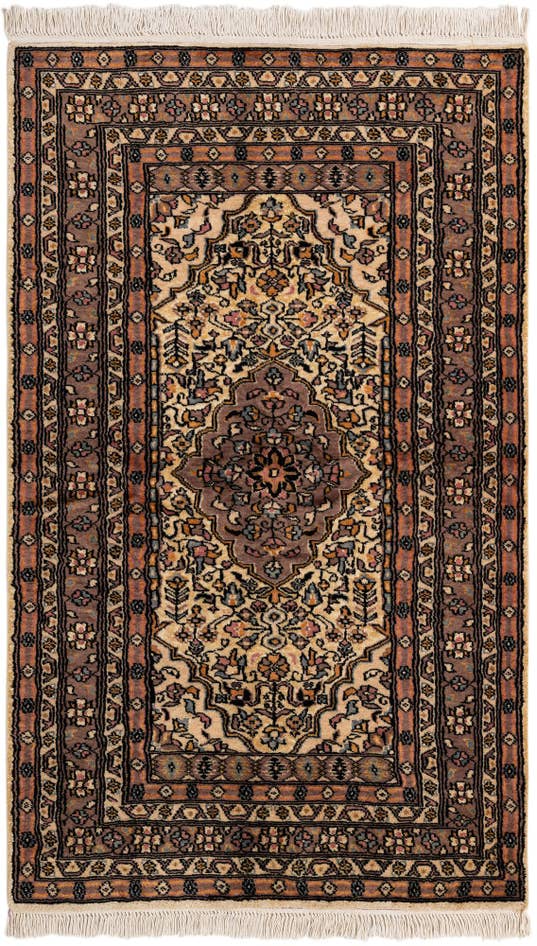 Detail image of 3' 2 x 5' 2 Hand Knotted Kashmir Oriental Rug
