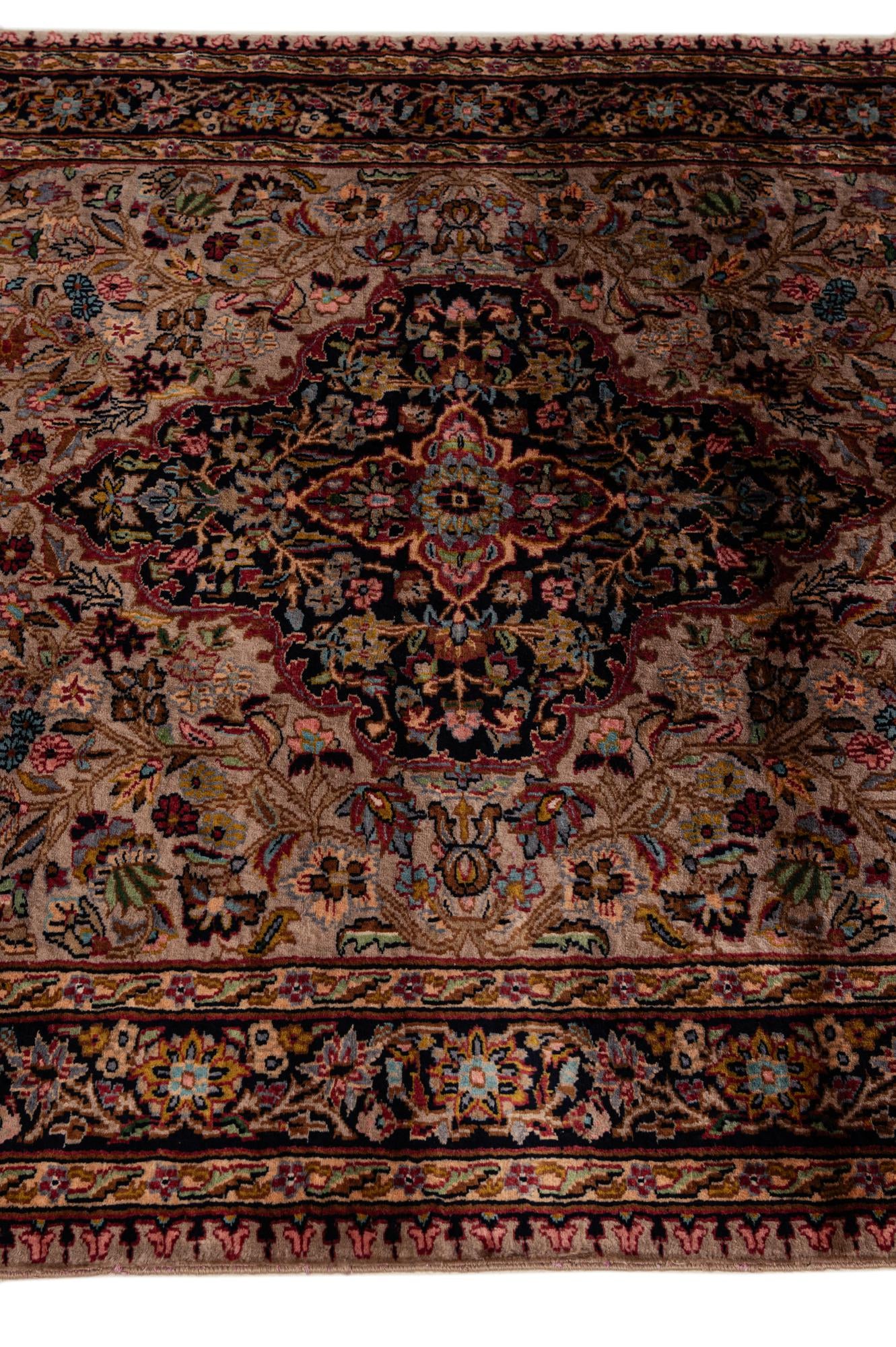 4' 1 x 6' 1 Hand Knotted Kashmir Rug