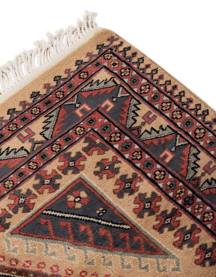 Detail image of 4' 2 x 6' 2  Hand Knotted Kazak Oriental Wool Rug