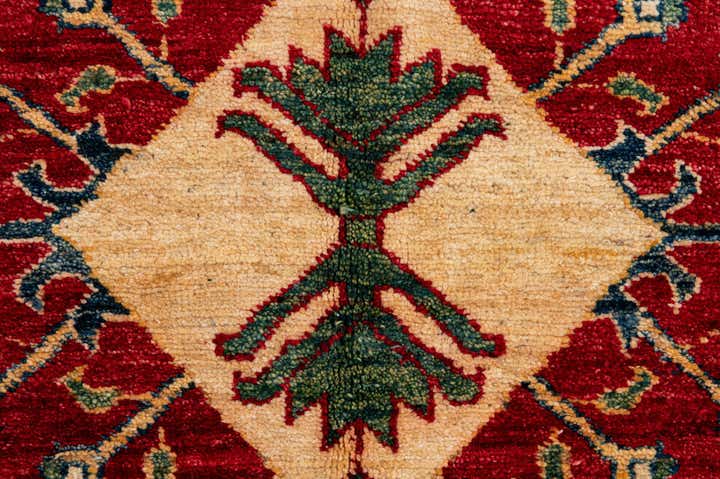 4' 9 x 8' 4 Hand Knotted Kazak Wool Rug